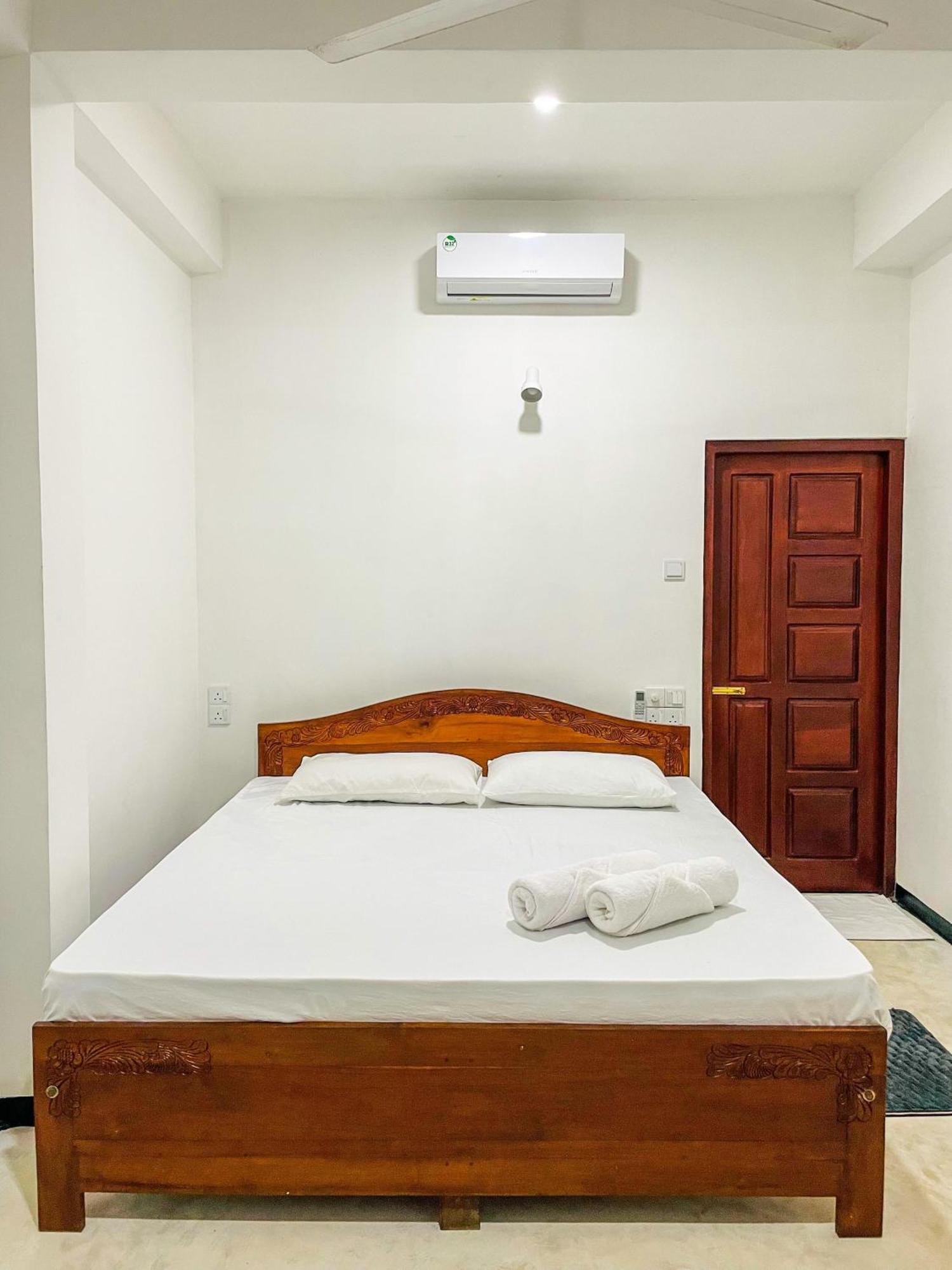 Bed and Breakfast La Fiesta Велигама Номер фото
